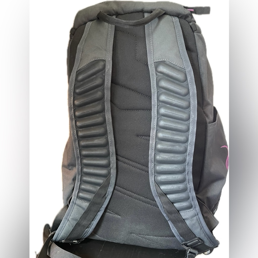 Nike Hoops Elite Max Pro Quad Zip Breast Cancer Backpack - Picture 4 of 11